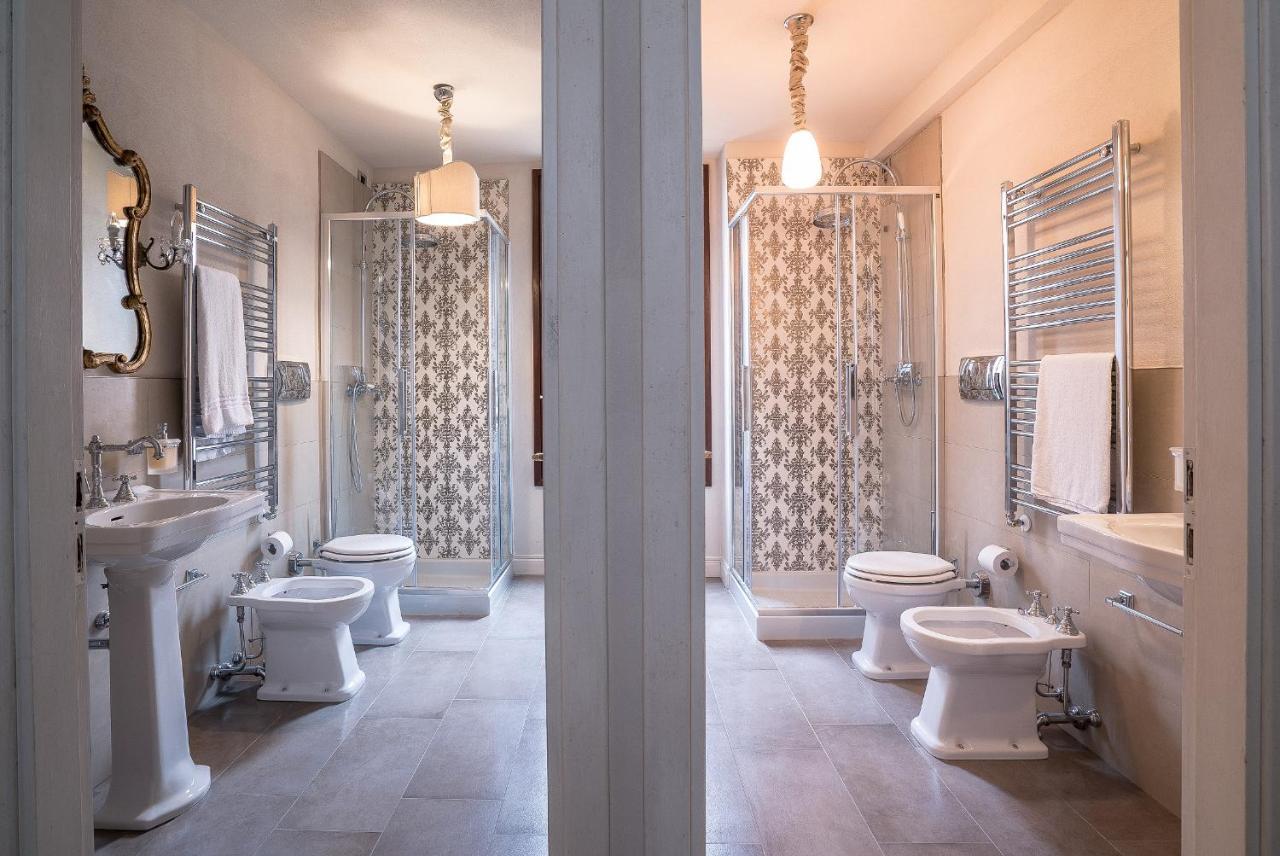 Palazzo Veneziano Direct At The Canal With Roof Terrace * Wenecja