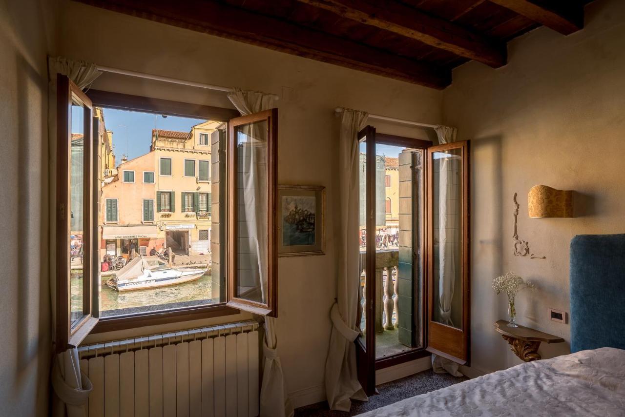 Palazzo Veneziano Direct At The Canal With Roof Terrace Dom wakacyjny *