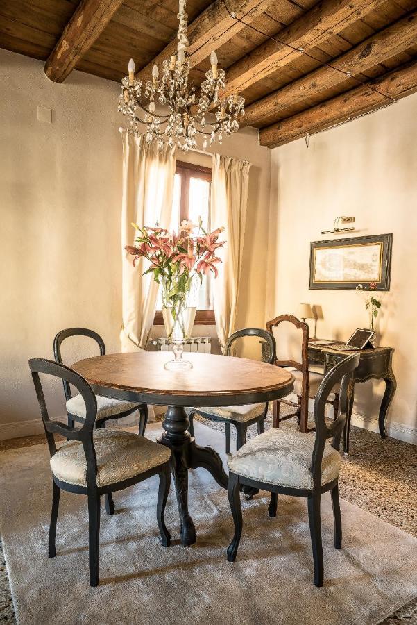 Palazzo Veneziano Direct At The Canal With Roof Terrace * Wenecja
